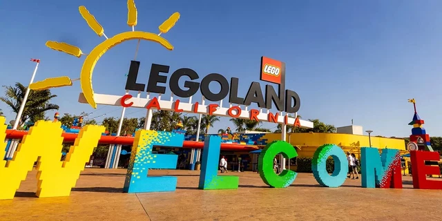 LEGOLAND California E-Tickets(Can specify the date to go)