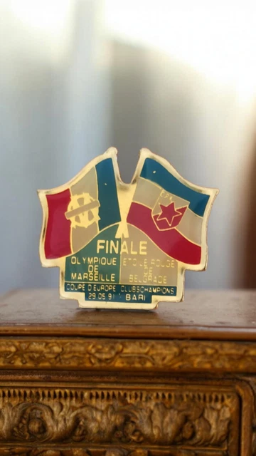 Pin's Vintage Olympique De Marseille OM – Collector étoile Rouge