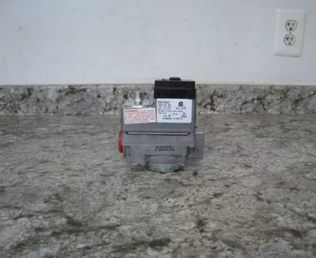 New Robertshaw 7200IPER-S7C 7E2-E7B-029 720-070 Furnace Gas Valve Free Shipping