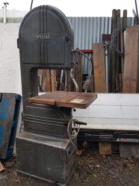 Speedax 3 Phase Industrial Heavy Duty Metal / Wood Cutting Vertical Band Saw