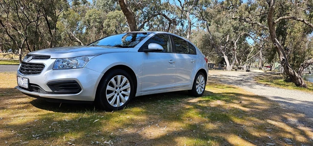 Holden Cruze 3