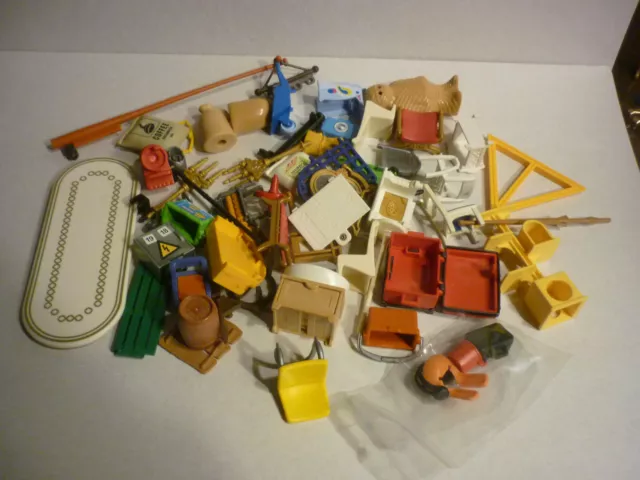 Playmobil Lot Accessoires  Pieces  Detachees Divers 16