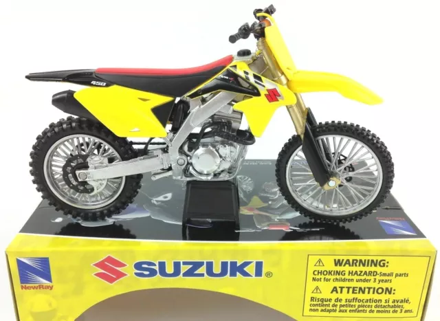 Suzuki RMZ 450 2018 1/12 moto cross - voiture miniature cantal.com