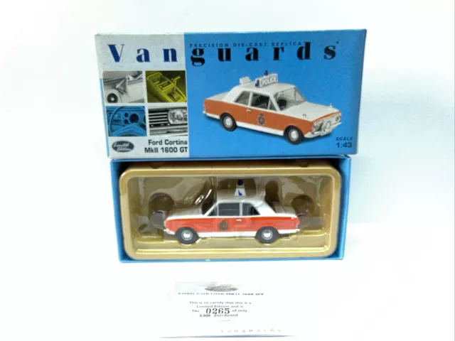 Vanguards VA04105 Ford Cortina Mk11 1600gt Lancashire Polizeiauto Maßstab 1:43