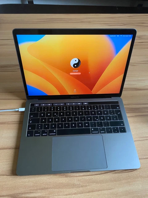 Apple MacBook Pro Retina TouchBar 13,3"" i5 2,3 Ghz 512 GB SSD 16 GB RAM 2018