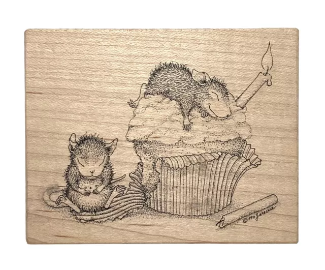 House Mouse Birthday Cupcake (Small) #410H Muzzy Mudpie Wood Rubber Stamp 2001