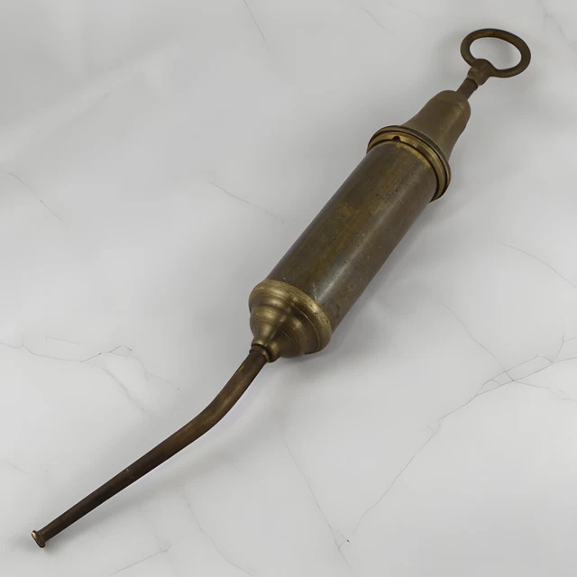 Graisseur Ancien Pour Vélo Vintage (~1900) - Mamelon De Graissage ⌀6,5 Mm, Longueur 20,5 Mm, Acier Argenté