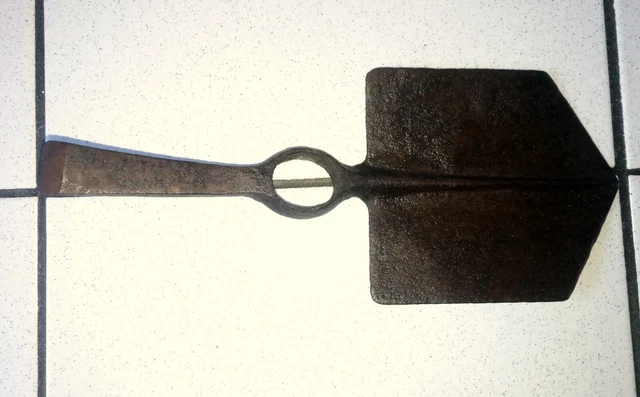 Outil individuel modèle 1937 - Pattern 37 daté 1944 Anglais WW2