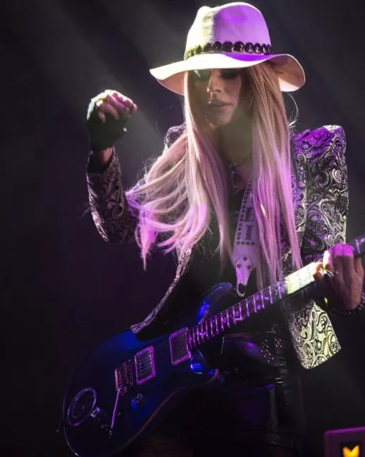 Beautiful Orianthi 8X10 Photo