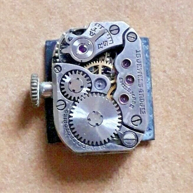 Montre Starwatch Tonneau - Mouvement Suisse, Verre Saphir, Boîtier Acier, étanche 5ATM, Neuve Avec étiquettes