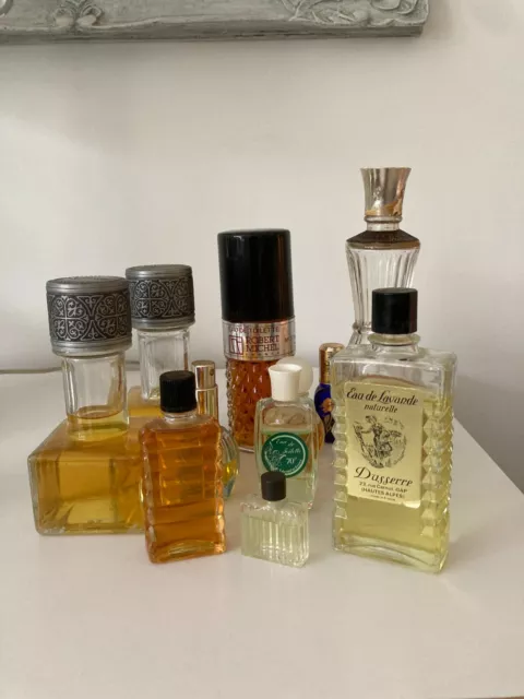 Lot divers de flacons de parfum pour collection