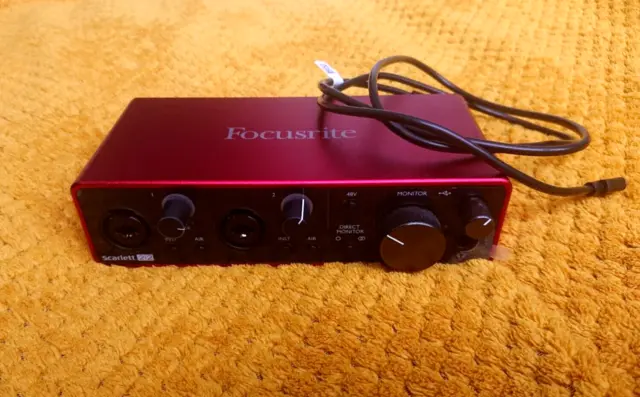 Focusrite Scarlett 2i2 (3. Gen) 2020 Modell | USB Audio Interface