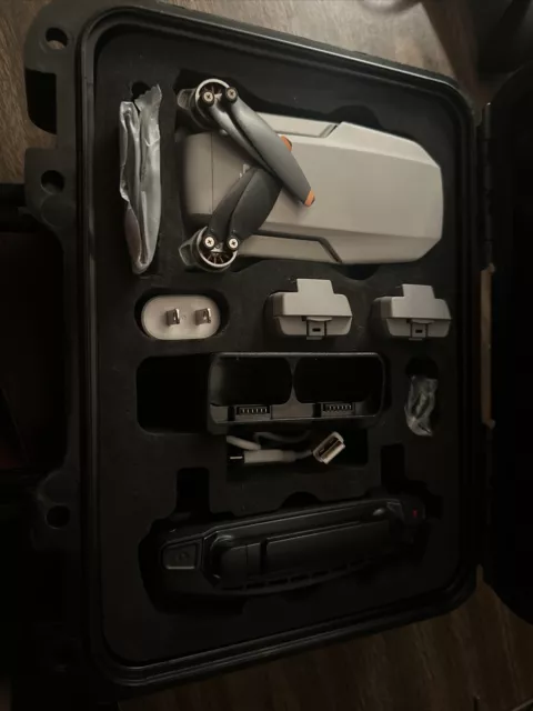 DJI Mini SE 2.7K, Waterproof Hard case, 3 Batteries, 2 Bay Charging Port & More
