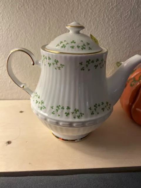 Royal Tara Fine Bone China Ireland Shamrock