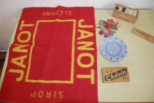 Boîte 100 jetons plastique pour jeux de société