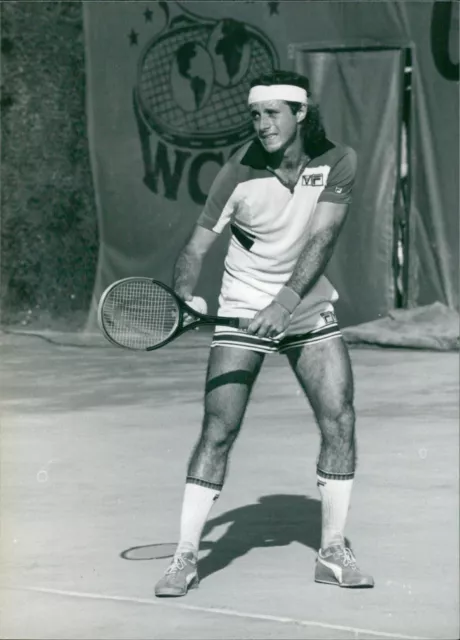 Argentinian tennis star Guillermo Vilas takes p... - Vintage Photograph 4898763