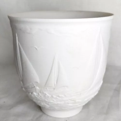 LLADRO  REGATA SAILING SEAS PORTAVELA CUP Bisque Porcelain Collector's Society