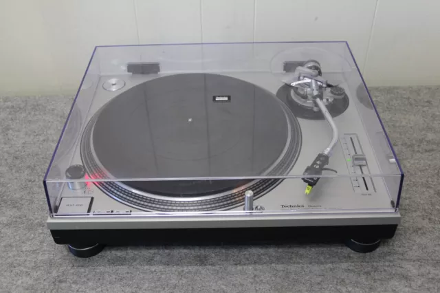 excellent condition TECHNICS SL-1200 MKII direct Drive DJ Turntable