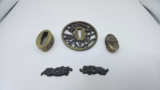 Tsuba,Kashira,Menuki und Fuchi,