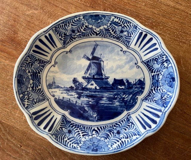 DELFT Blue and White Signed Antique Small Plate