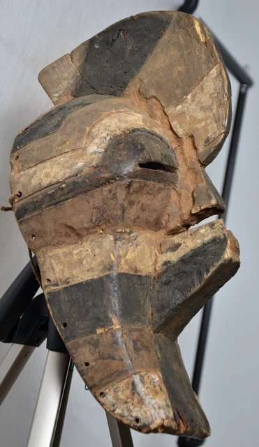 African tribal art, Songye mask  from Democratic Republic of Congo 3