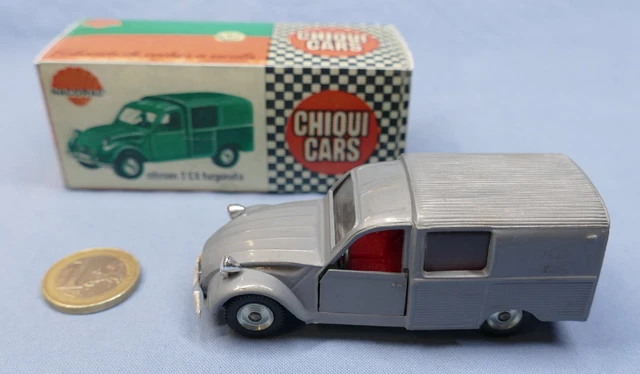 Lot anciennes voitures, Renault 4, Citroen 2 CV, Porsche 930, Solido