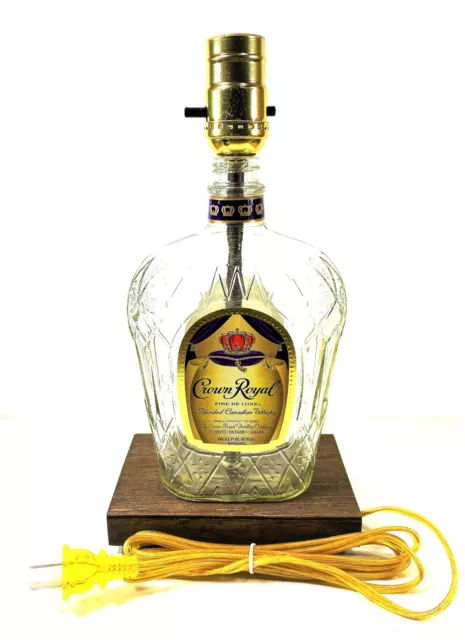 CROWN ROYAL WHISKEY Liquor Bar Bottle TABLE LAMP Lounge Light with Wooden Base