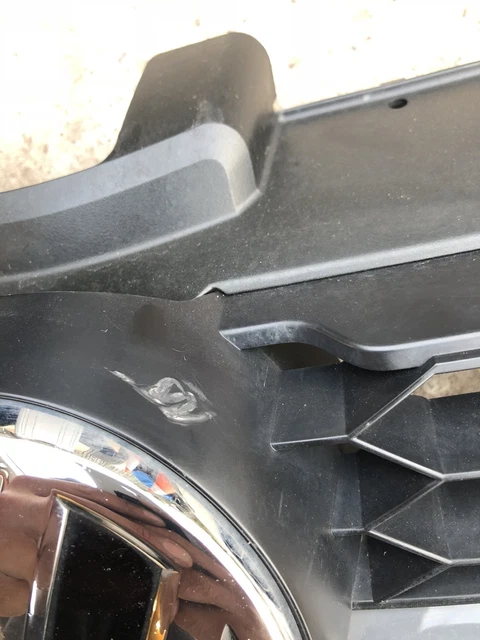 VW GOLF GTD MK7 Front Grill 3