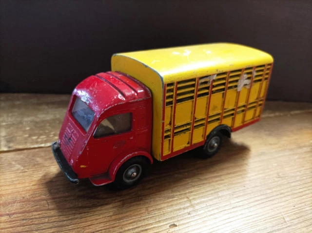 Camion Plateau CIJ Renault 5T - Jouet Ancien Mécanique En Tôle - France