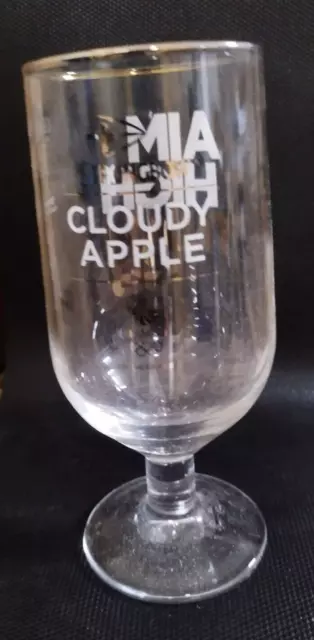 Strongbow Cloudy Apple, Aim High, Pint Glass