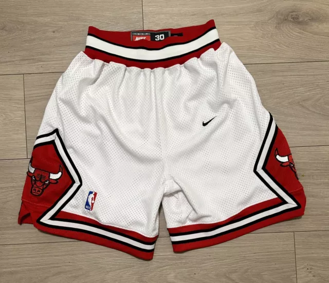 CHICAGO BULLS MICHAEL Jordan size 30 Nike pro cut jersey shorts White ...