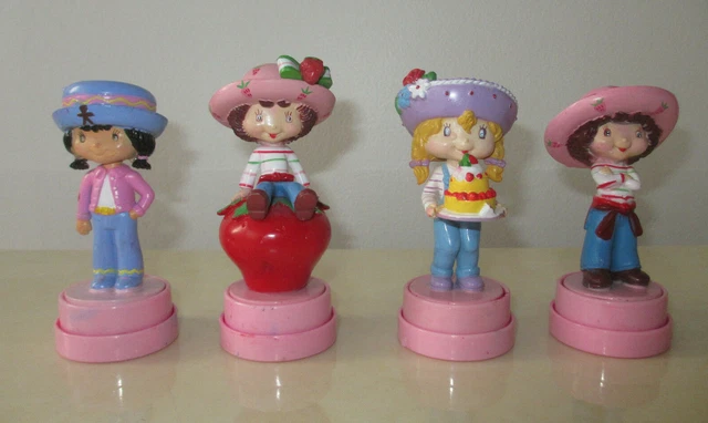 Figurine PVC Charlotte Aux Fraises - Peach Blush & Melonie Bell Avec éventail - AGC 84