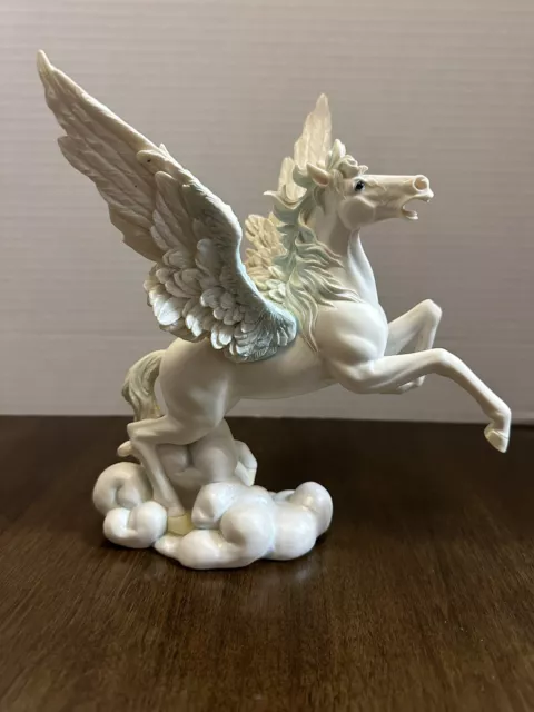 Pegasus Mythology White Horse Fantasy Resin Statue Sculpture Figurine9" Tall EXC