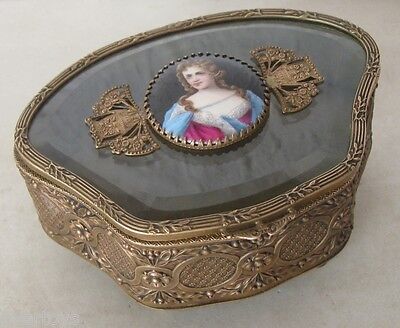Old & Very Nice Brass Jewel Box, Bevelled Glass, Maiden Image On Top,Used,  Lqqk