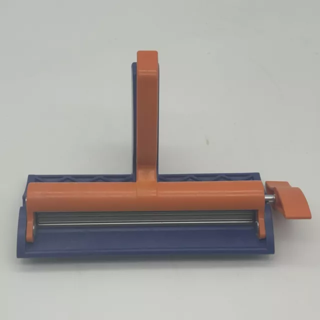 Fiskars Ripple Paper Crimper Craft Tool Blue Orange Handheld