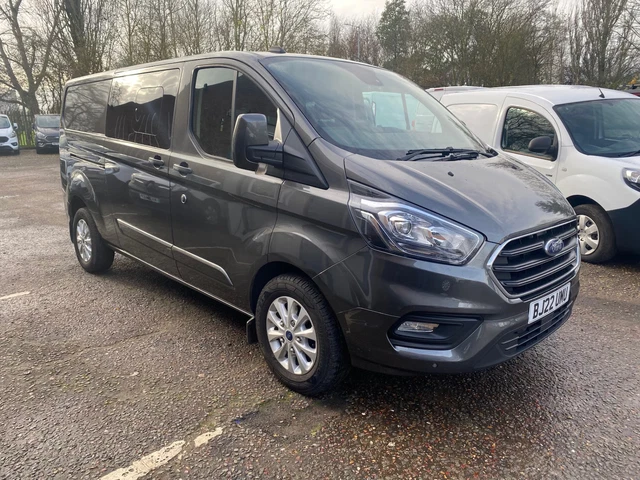 Transit Custom 22 2022 22 REG Ford Transit Custom LTD LWB 6 Seater Crew Van 2.0TDCi Euro6 ...