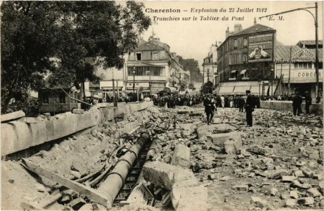 CPA AK CHARENTON Explosion 1912 Trenches on the Apron du Pont (869397)
