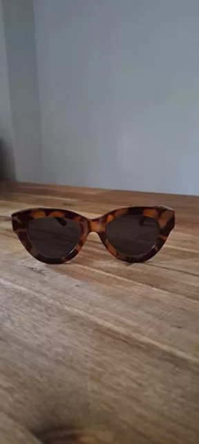 Decjuba Tortoishell Cat eye Sunglasses