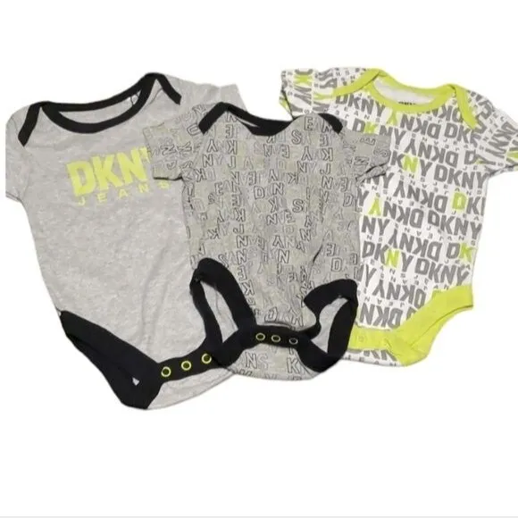 DKNY Jeans 0-3 Months Baby T Shirt One Piece Short Sleeve Snap Crotch Envelope
