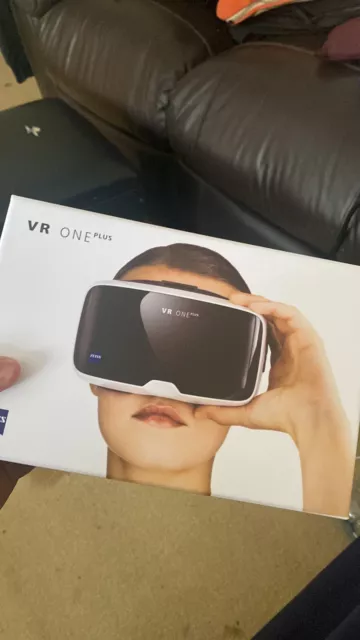 Auriculares de realidad virtual ZEISS VR ONE Plus 2