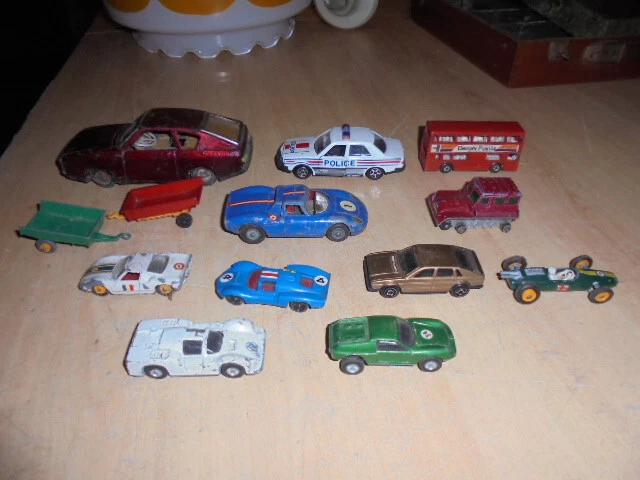 Lot de 48 miniatures en l'état matchbox lesney majorette corgi etc - Collection