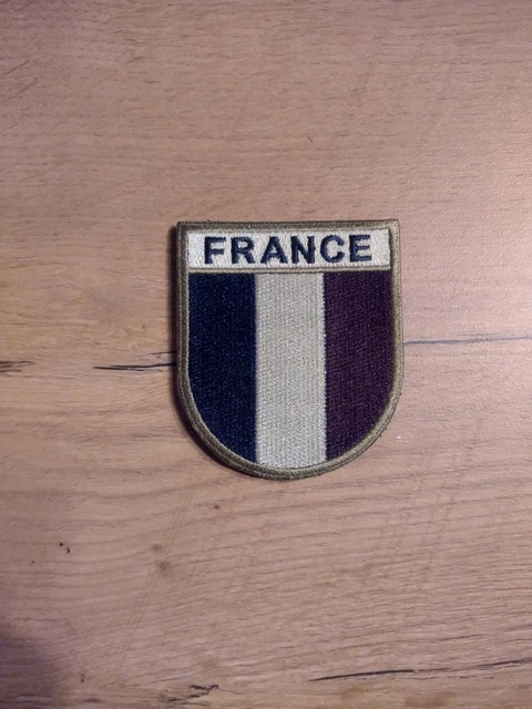 Écusson Brodé France Réglementaire - 7.5x6.5cm - Velcro