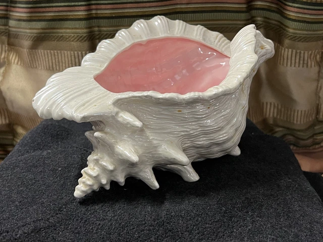 Vintage Atlantic mold ceramic conch shell planter large cream & pink crest cond