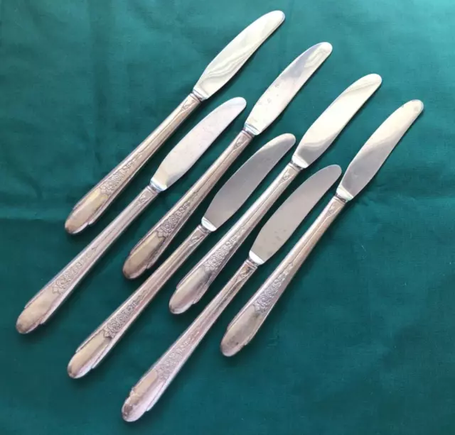 WM Rogers 1941 Vintage Silverplate Flatware "Gardenia" Set of 7 Dinner Knives