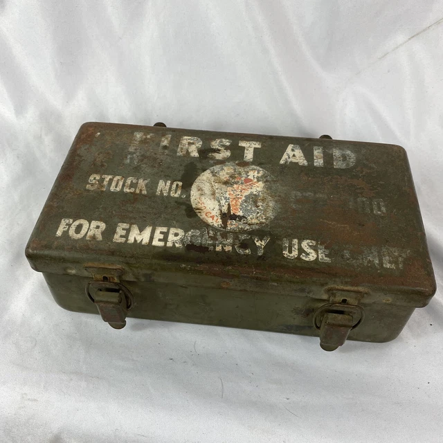 ORIGINAL WWII US Army Jeep First Aid Kit Box w/ Contents Complete EUR