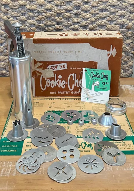 VTG Trig-A-Matic Cookie-Chef and Pastry Gun 28" In Original Box 27 Attachments