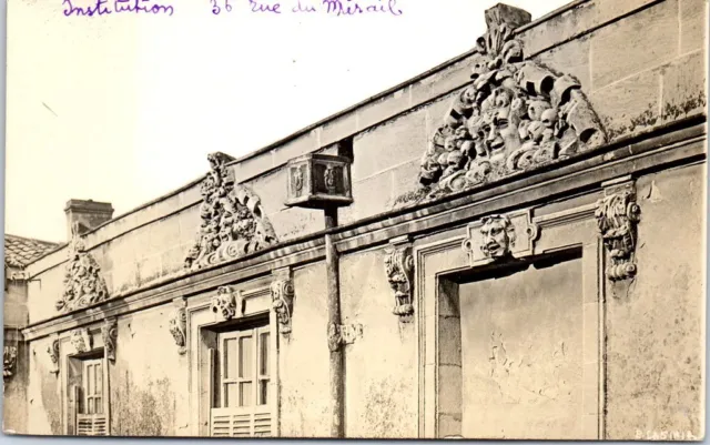 33 BORDEAUX -- CARTE PHOTO - facade institution jeunes filles rue du mirail