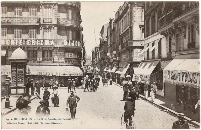 BORDEAUX (33) - La Rue Sainte-Catherine