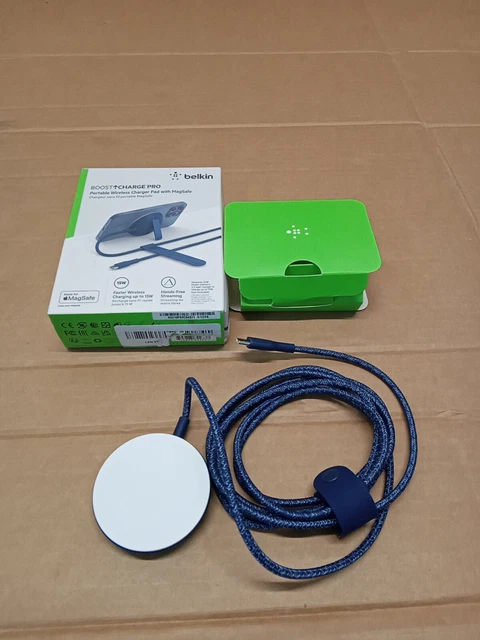 Belkin BOOST CHARGE PRO Wireless charging pad 15 Watt Fast Charge WIA004BTBL
