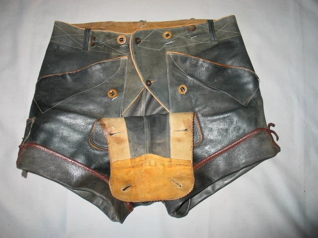 Kurze uralte, antike Trachtenlederhose speckig Gr. 52 3